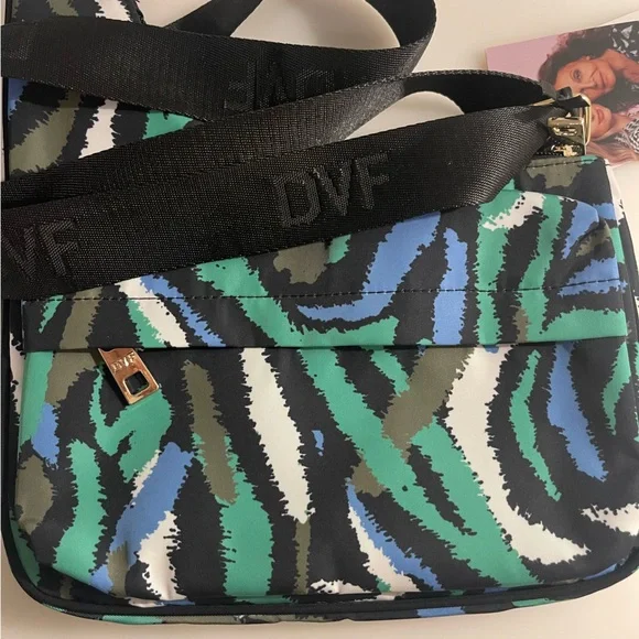 Diane Von Furstenberg for Target crossbody - Picture 4 of 7